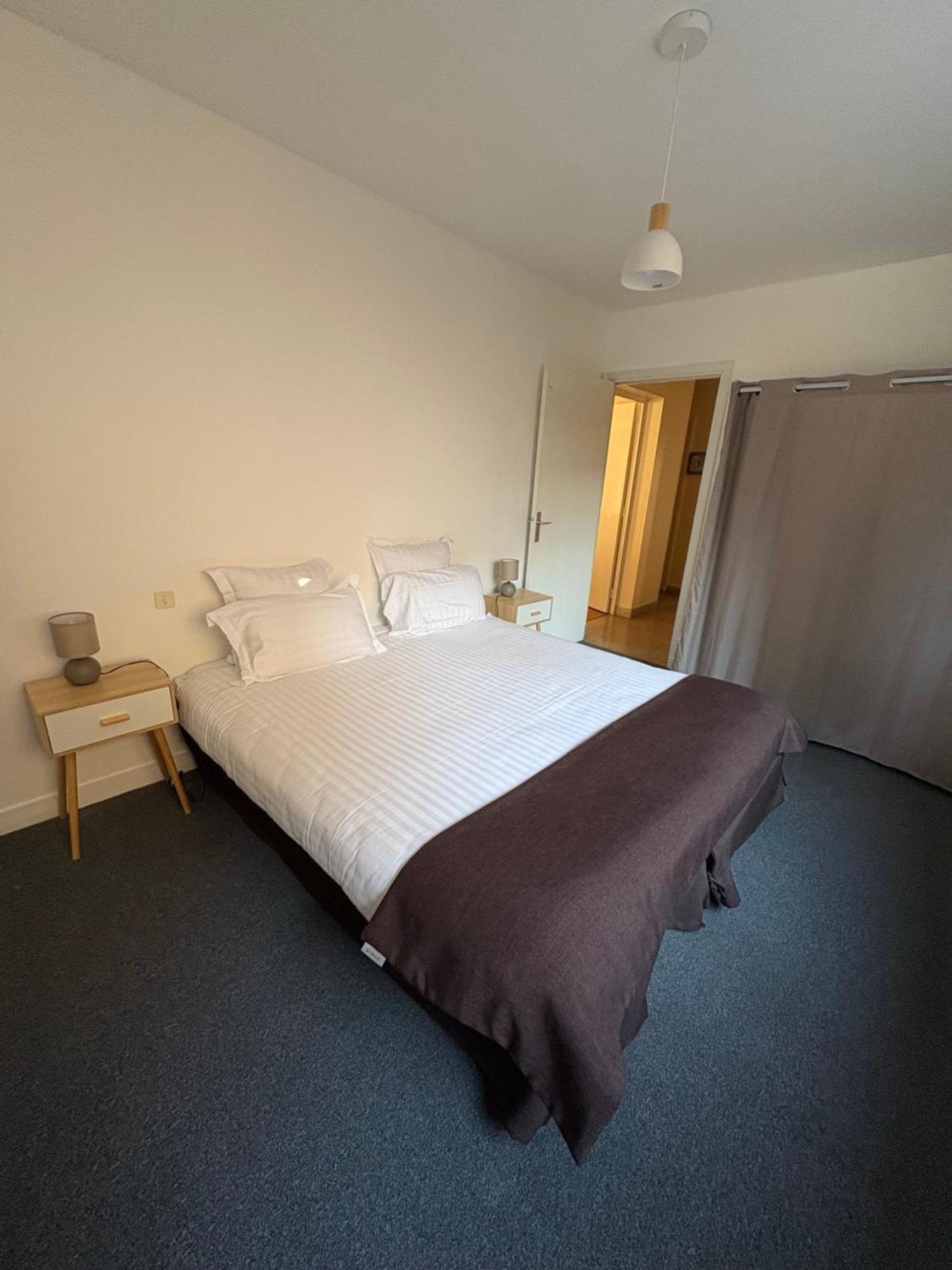 Cit'Hotel Le Chris'Tel Hotel Et Restaurant Le Puy-en-Velay Exterior photo