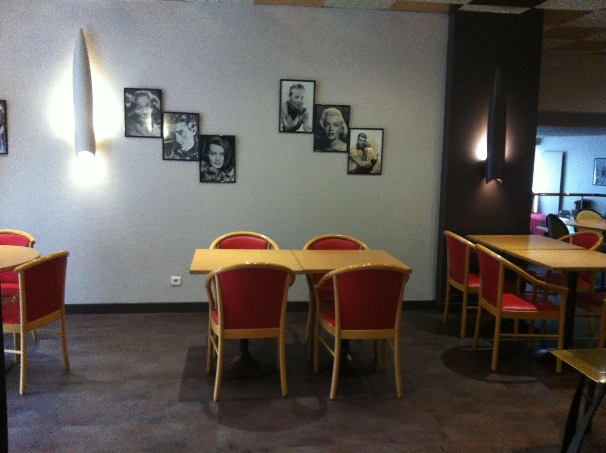 Cit'Hotel Le Chris'Tel Hotel Et Restaurant Le Puy-en-Velay Exterior photo